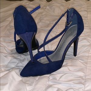 Navy blue closed toe pointy heels